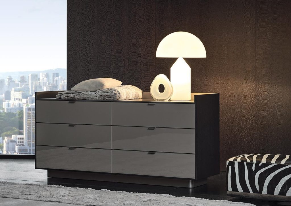 Sleek Gray Chest of Drawers with Glossy Finish and Minimalist Metal Handles